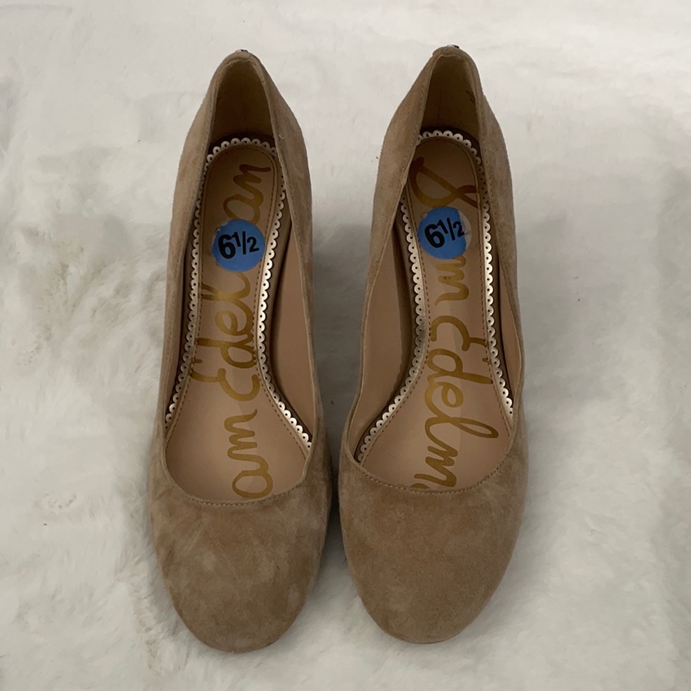 Sam Edelman pumps in suede